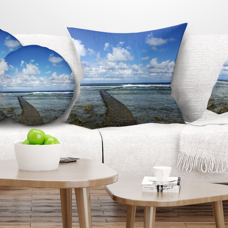 Coussin Seashore, côte rocheuse le long de l'océan Pacifique, 18 po x 18 po, Carré