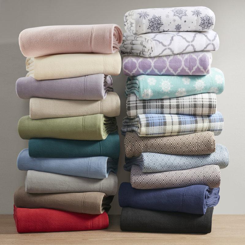 Ivory Plaid Polyester Full Sheet Set with Pillowcases