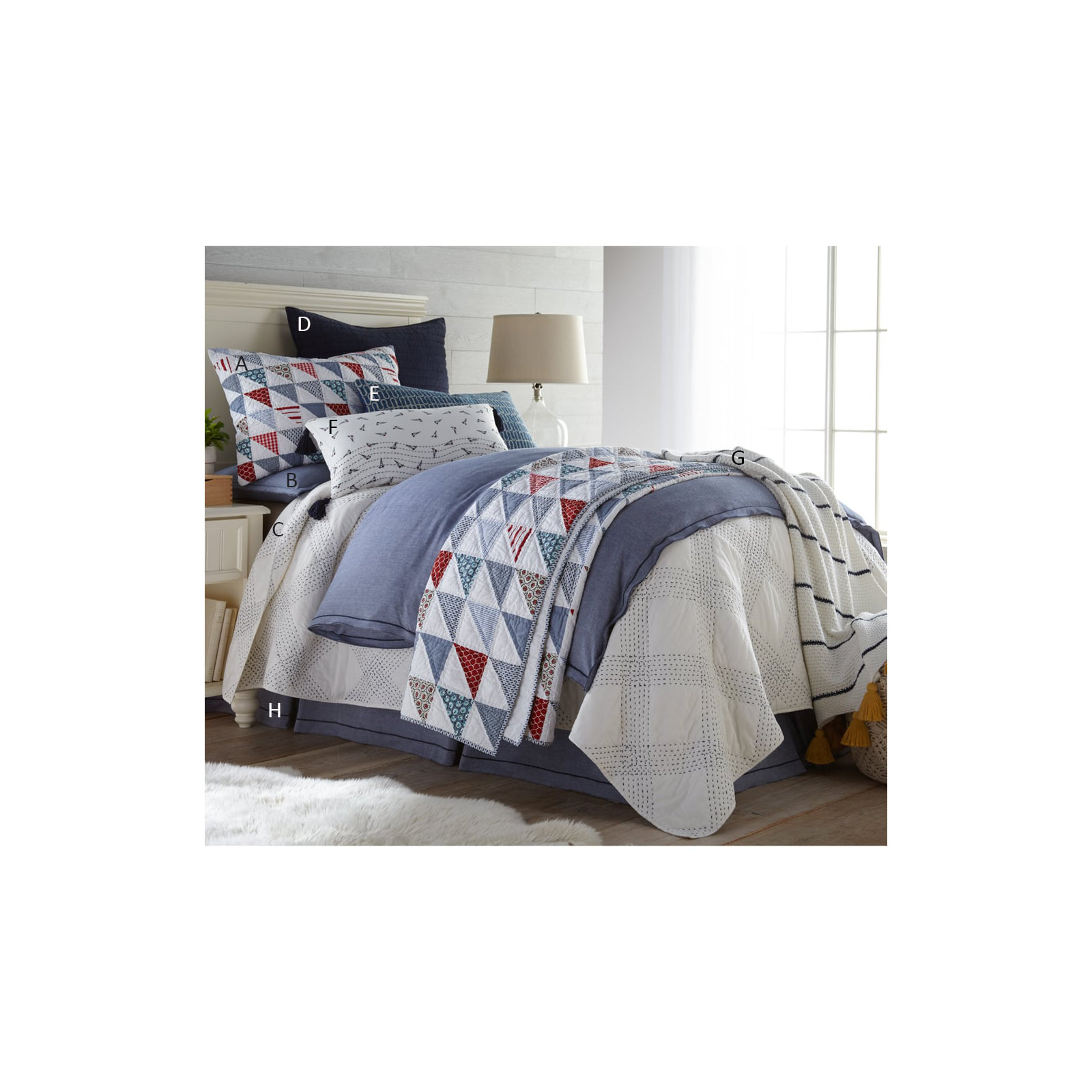 Feba Cotton Quilt, King Quilt, White/Indigo