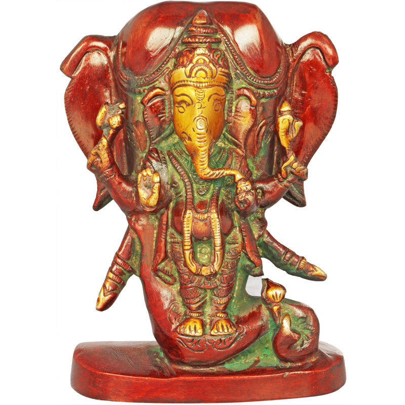 Statue de lord Ganesha debout