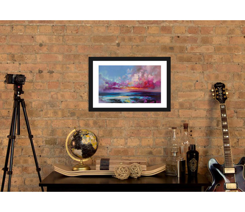 Arran Glow par Scott Naismith, Noir, H 24 po x l 32 po, Impression encadrée
