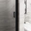 Porte battante en verre trempé de 34 po x 72 po, semi-noire, 1/4 po d'épaisseur, fermeture étanche, poignée en alliage de zinc, 180, douche pivotante à 90 portes en noir, verre, avec aimants, pivot pivotant, à emboîtement-121585332