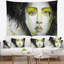 Tapisserie ligne fille avec yeux jaunes Abstract-28505819