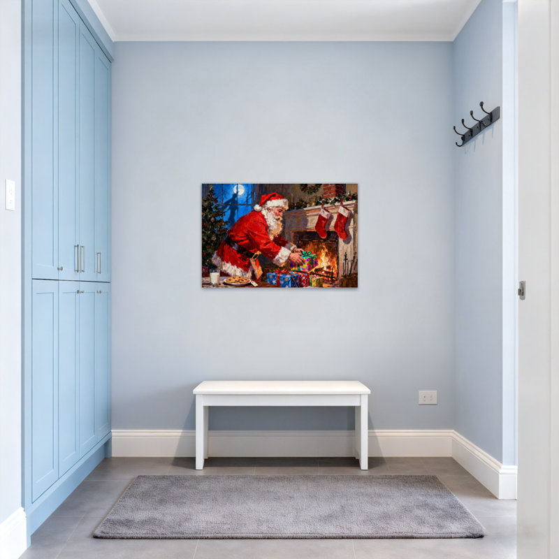 Noël père Noël emballant des cadeaux près de la cheminée, H 28 po x l 40 po