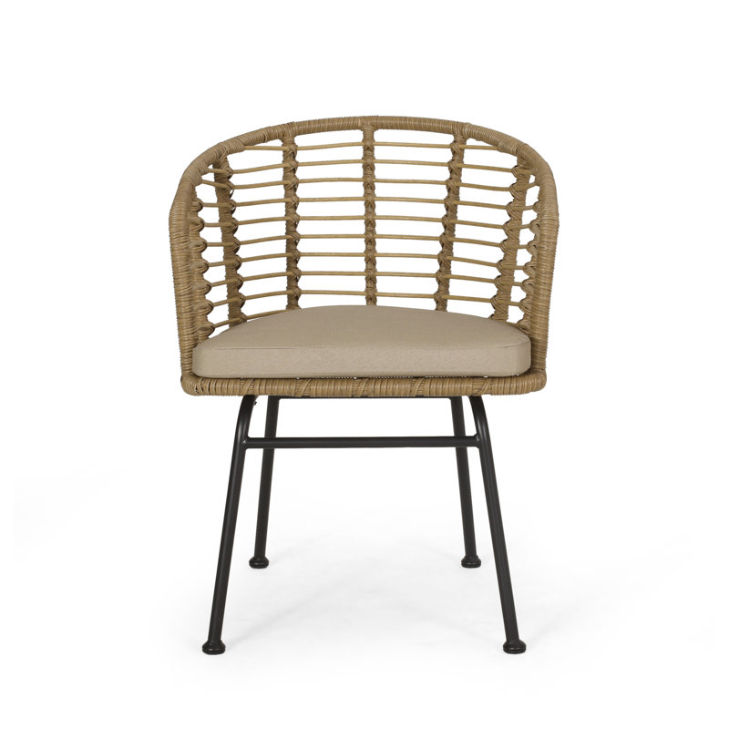 Chaise d'appoint d'extérieur en osier brun et beige en forme de baignoire