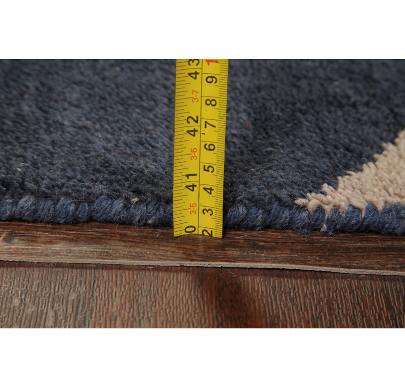 Tapis beige/bleu en laine oriental à la main à treillis géométrique marocain traditionnel Molesley