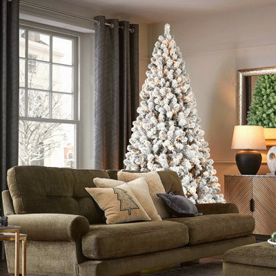 Arbre de Noël illuminé enneigé 6 pi avec 300 lumières UL blanc chaud, 779 pointes en PVC, fil à mémoire dépliable, assemblage facile et support en métal stable - décor des Fêtes enneigé