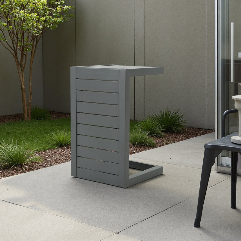 Table en forme de C, Gris