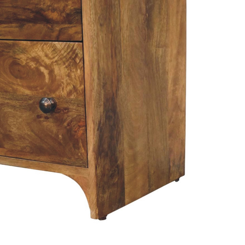 Commode festonnée