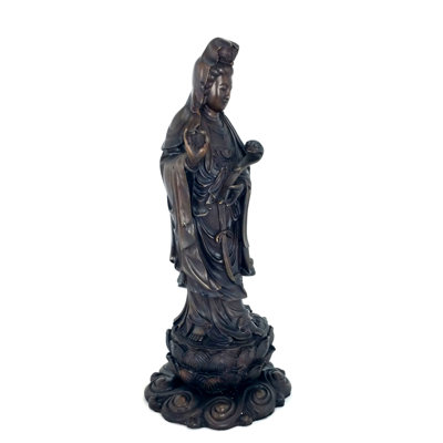 Figurines & Sculptures