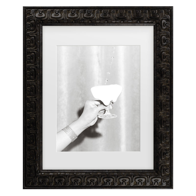 Œuvre sur pied encadrée à la bolognaise, «Bolic pictufy studio III», H 23,5 po x l 19,5 po