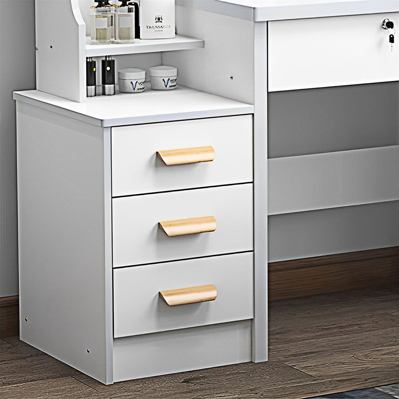 Vanity Table With Mirror And Lights