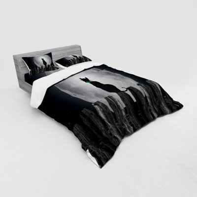 Moon Farmhouse / Country Duvet Cover