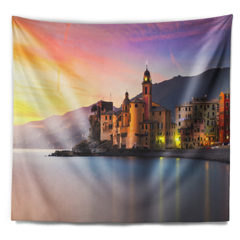 Tapisserie bord de mer vieille ville méditerranéenne au lever du soleil, H 68 po x l 80 po