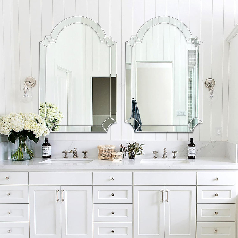 Miroir Hovhannes, 38 po x 26 po
