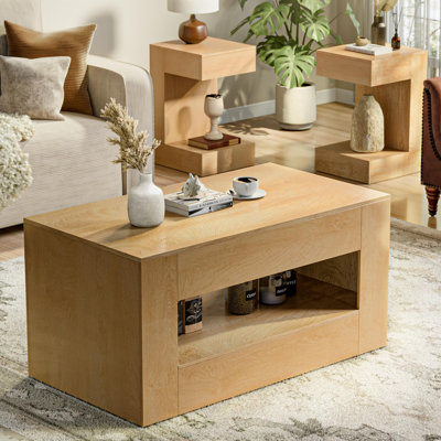 Ensemble de 3 pièces comprenant une table basse, 2 tables d'appoint, une tablette de rangement ouverte et un fini aspect bois naturel. Points clés