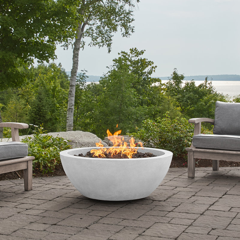 Foyer d'extérieur rond en béton Eldora par Jensen Co, H 14 po x l 38 po x P 38 po, Propane, Chalk