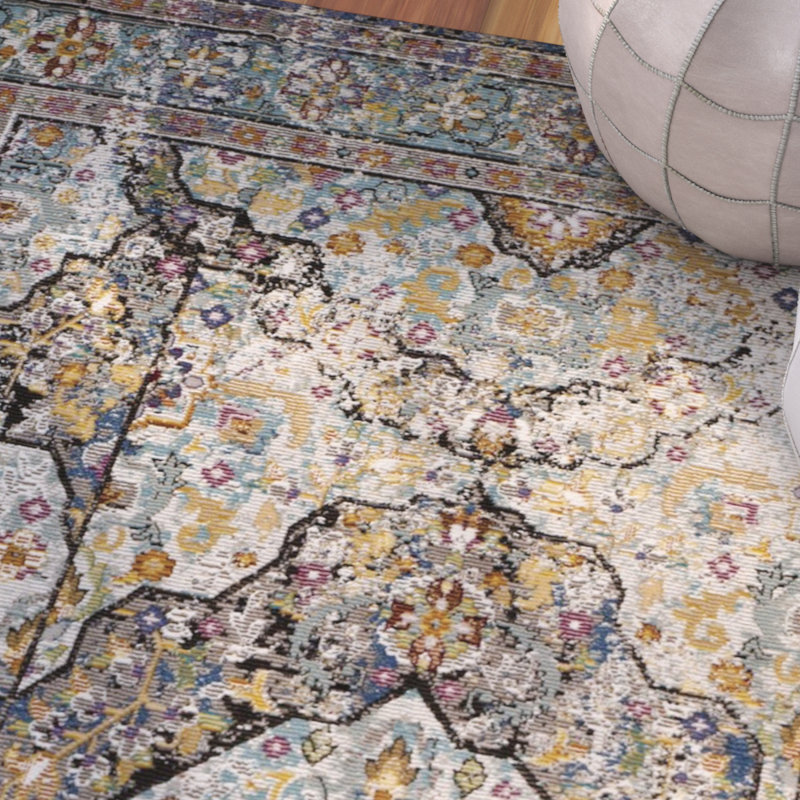 Bruckmann Performance Oriental Rug, Round 6'5"