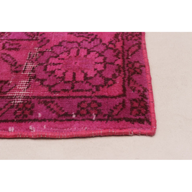 Color Transition Pink Rug 4'4" x 7'5"
