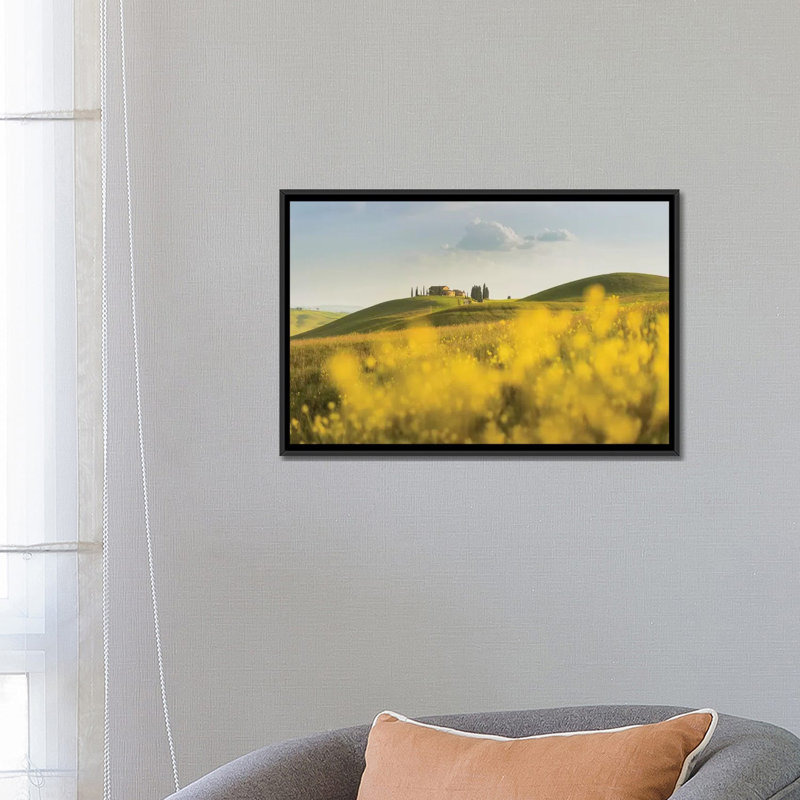 «Spring in Tuscany II» par Daniel Kordan, reproduction sur toile tendue sur châssis, H 18 po x l 26 po x P 1,5 po