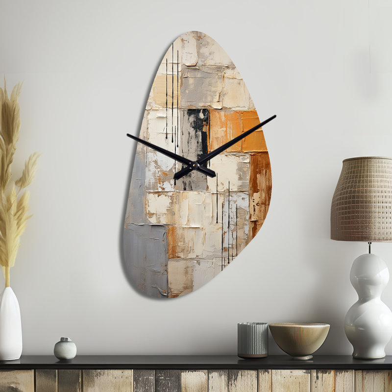 Abstraction I - Horloge murale moderne en métal de forme unique, impression d'horloge murale jaune, Grand