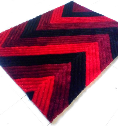 Tapis rouge tissé à la machine, 5 pi 3 po x 7 pi 2 po
