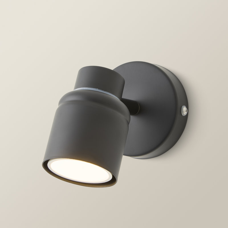 Demont Wallchiere, Matte Black