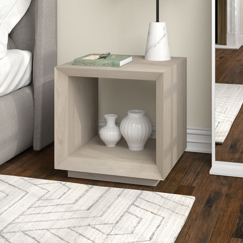 Evie Side Table, Alder White