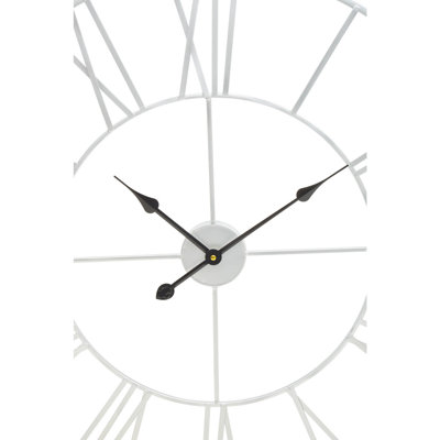 Ezzie Metal Wall Clock