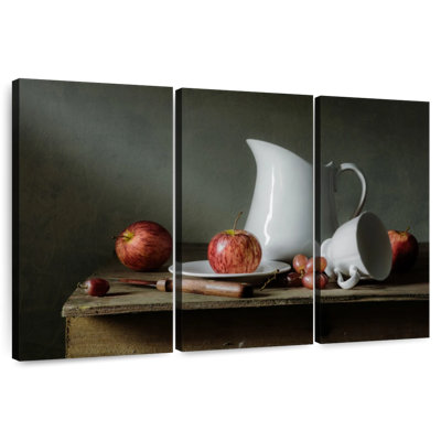 Senne Fruits And Tableware