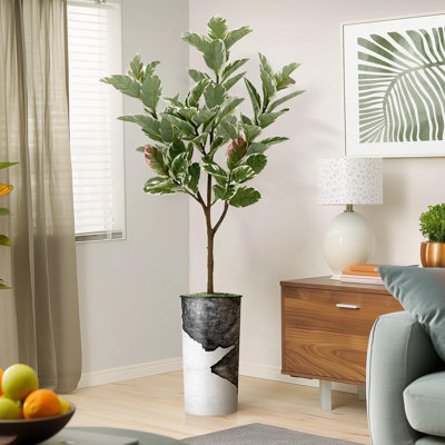 Arbre artificiel en fleur noire et blanche