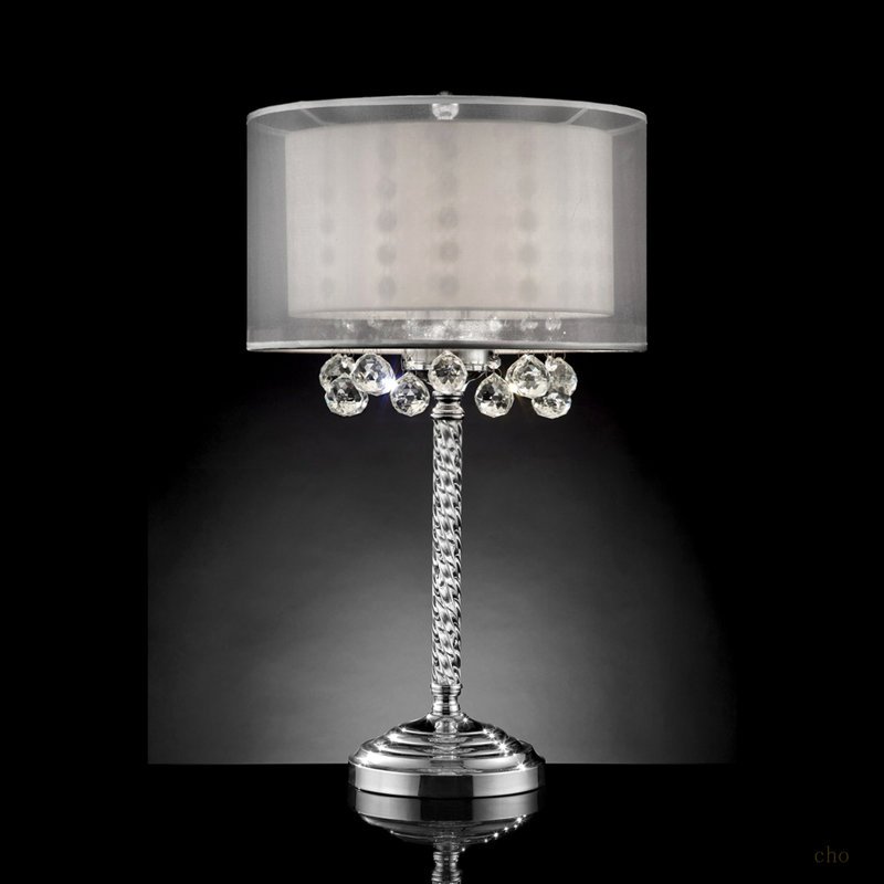 Lampe de table haute 30 po «Moiselle», accents argent et cristal, abat-jour argenté