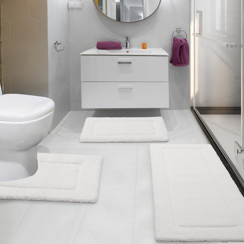 Super Soft Thick Plush Tufted Bathroom Rug, 20" W x 32" L, White