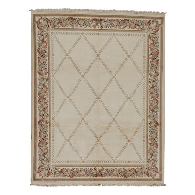 Hand Knotted Area Rug in Ivory