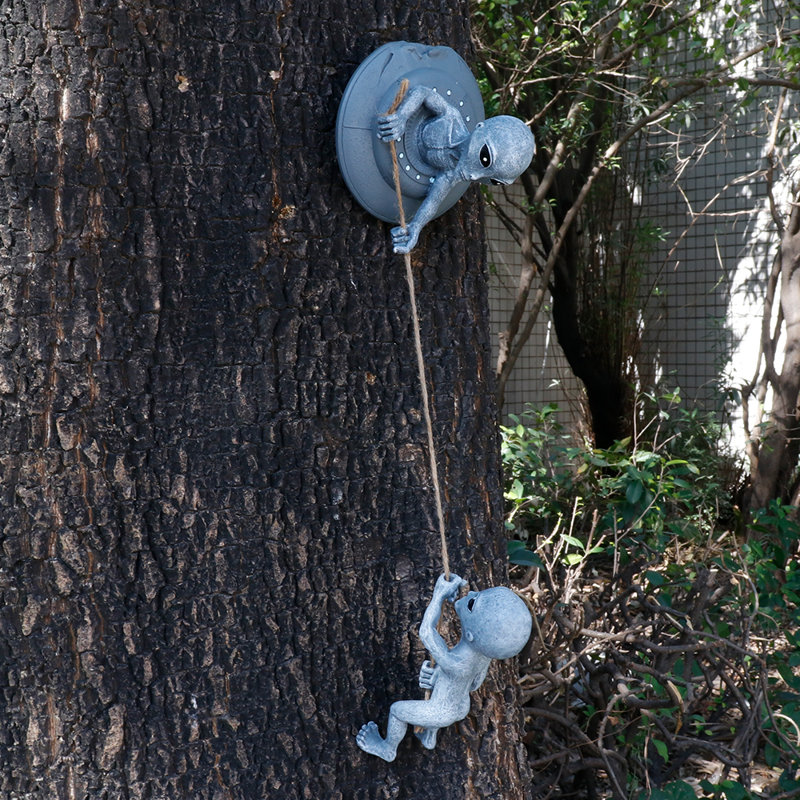 Alien Tree Climbing Pendant