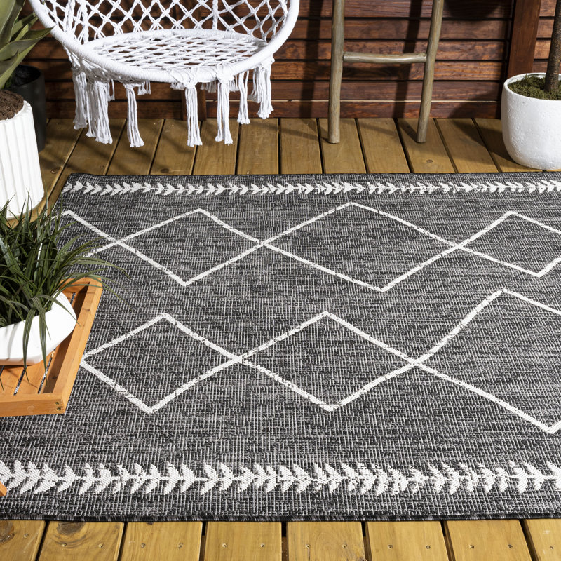 Millwood Pines Muirhead Black/Ivory Indoor/Outdoor Rug & Reviews | Wayfair