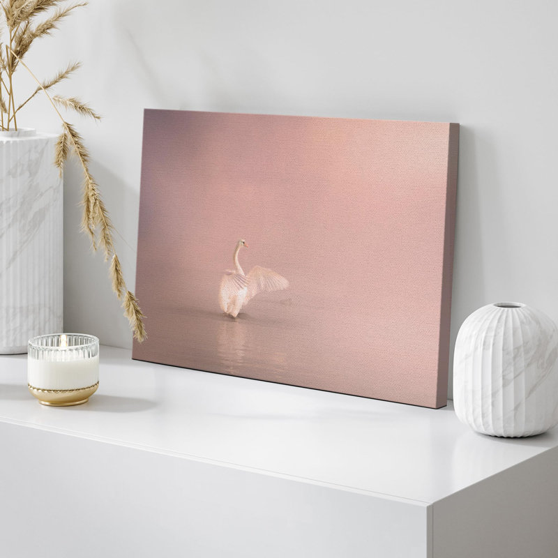 Cygne au lac rose pastel sur toile, Toile tendue, H 16 po x l 24 po x P 1,5 po