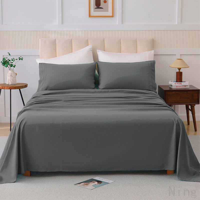 Gray four-piece suit K, King Comforter + 4 Additional Pieces