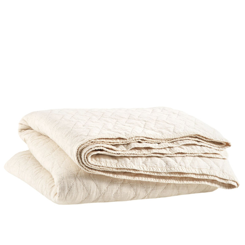 Birdie Quilted Coverlet, Natural, Full/Queen Quilt
