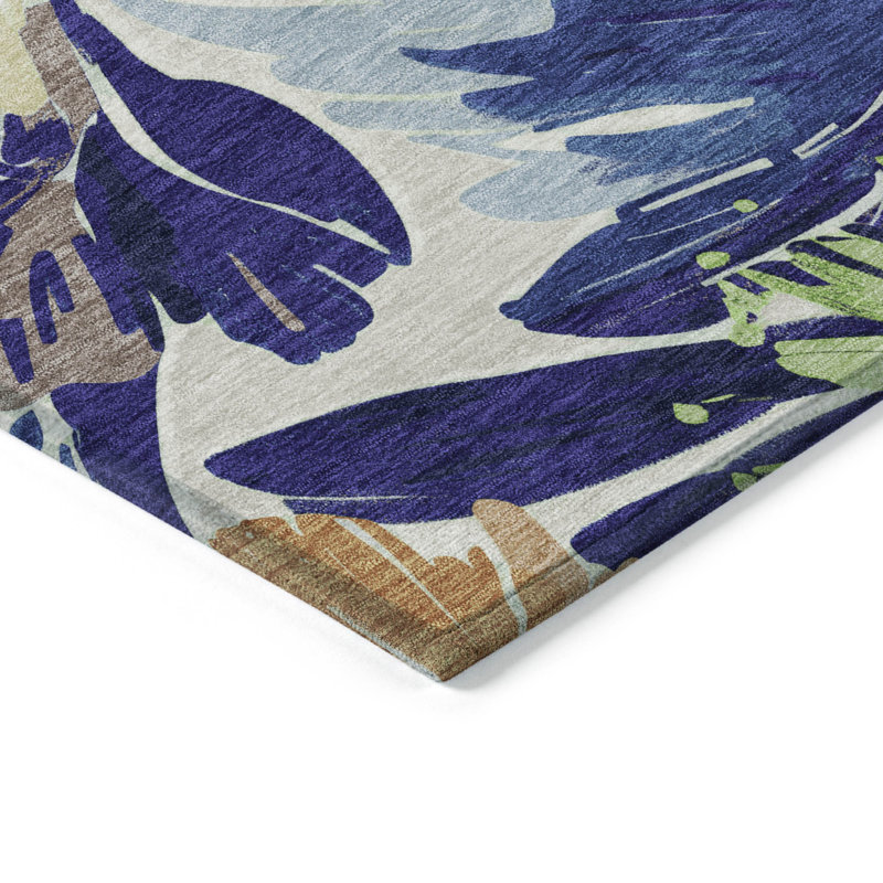 Tapis extérieur lavable floral bleu marine et beige 5 pi x 8 pi