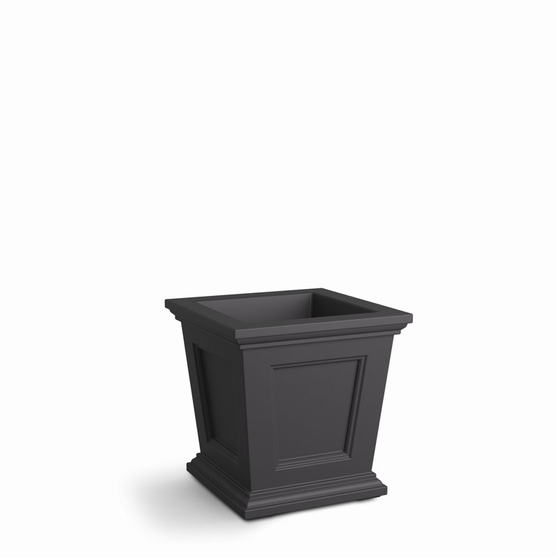 Anastassia Planter, Gray