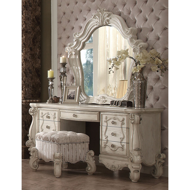 Bureau de coiffeuse Queenies