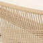 Fauteuil club contemporain rembourré avec pieds en bois et coussin de dossier capitonné