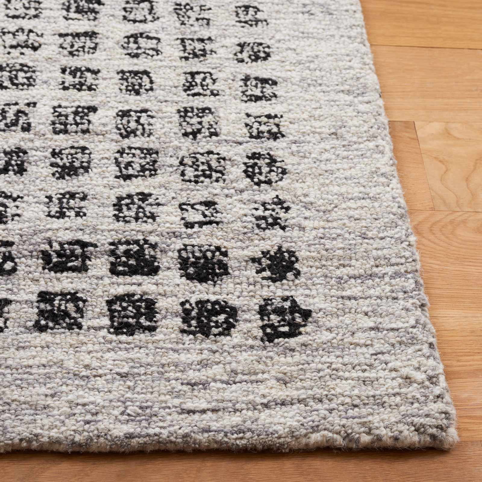 Everdine Hand-Tufted Geometric Wool Rug, Rectangle 3' x 5'
