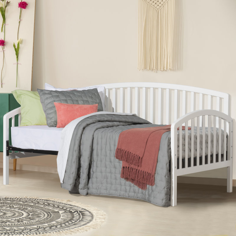 Brekke Daybed