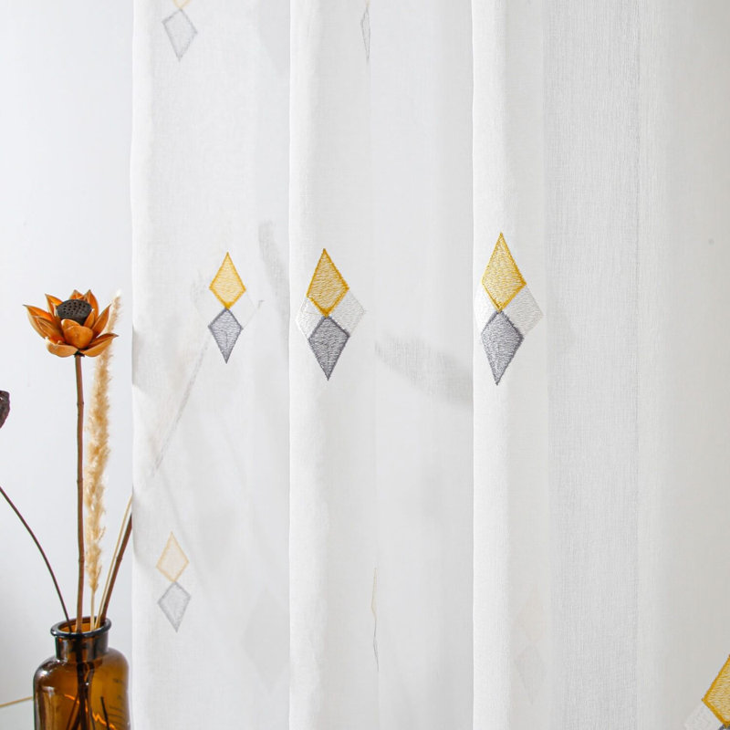 Panneau de rideau simple transparent Aneurin