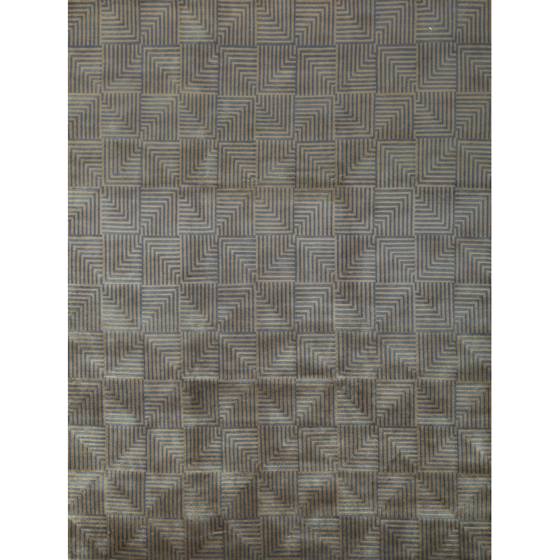Hand-Knotted High-Quality Green Area Rug