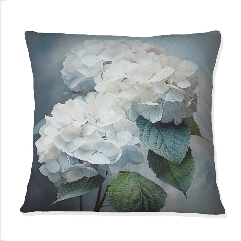 Blanc hortensia Whispering Hues - Coussin décoratif imprimé hortensia