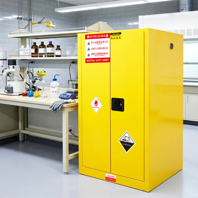 Armoire de sûreté inflammable 60 gallons, l 34 po x P 34 po x H 65 po, armoire de rangement liquide en acier laminé à froid, 2 portes manuelles à usage industriel, jaune