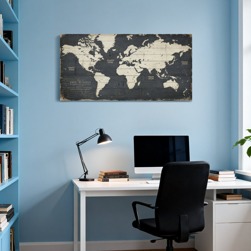 Carte du monde de la mode sur fond de planches de bois, H 24 po x l 48 po